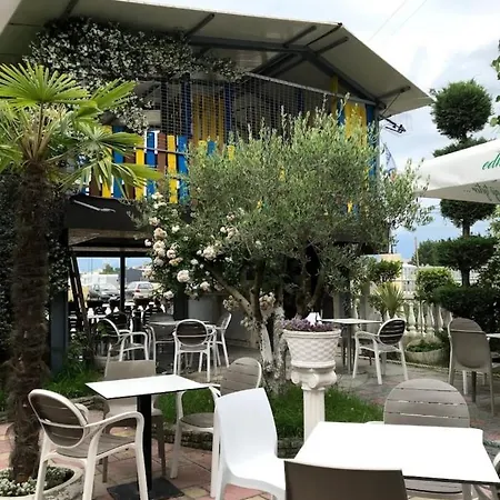 Bajovah & Restaurant *